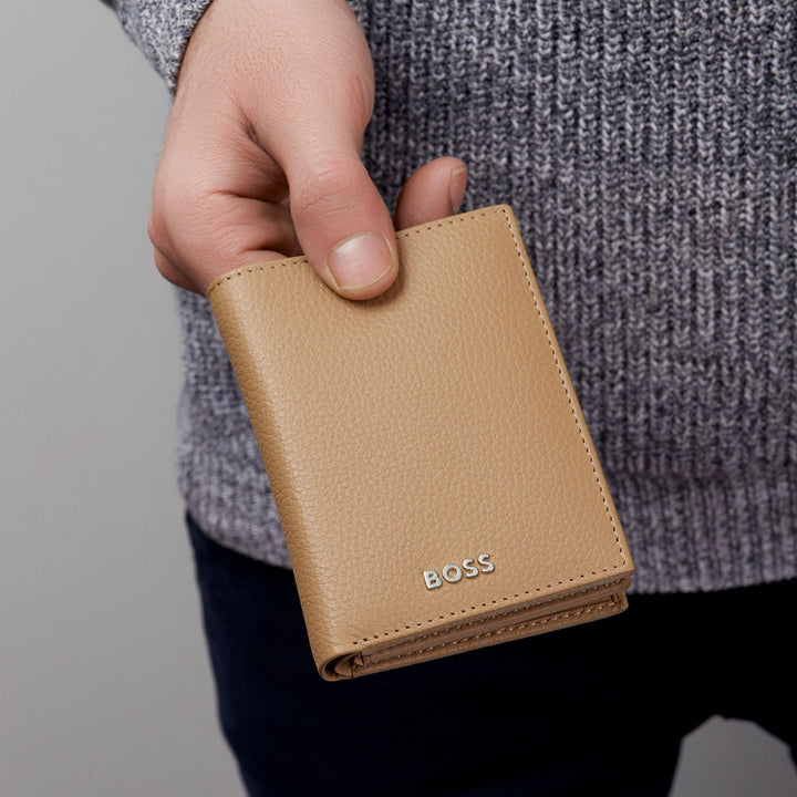 Hugo Boss Porta carte con patta e tasca porta soldi Classic Grained Camel HLG416X