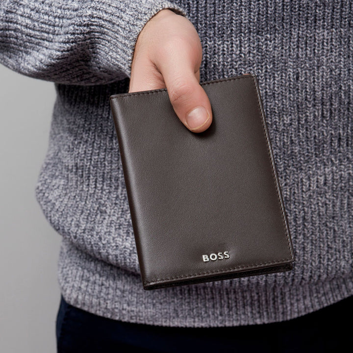 Hugo Boss Portafoglio verticale con patta Classico Liscio Marrone HLO403Y