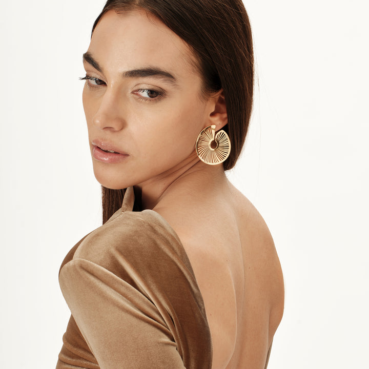 Breil orecchini B Whisper acciaio finitura IP gold TJ4083