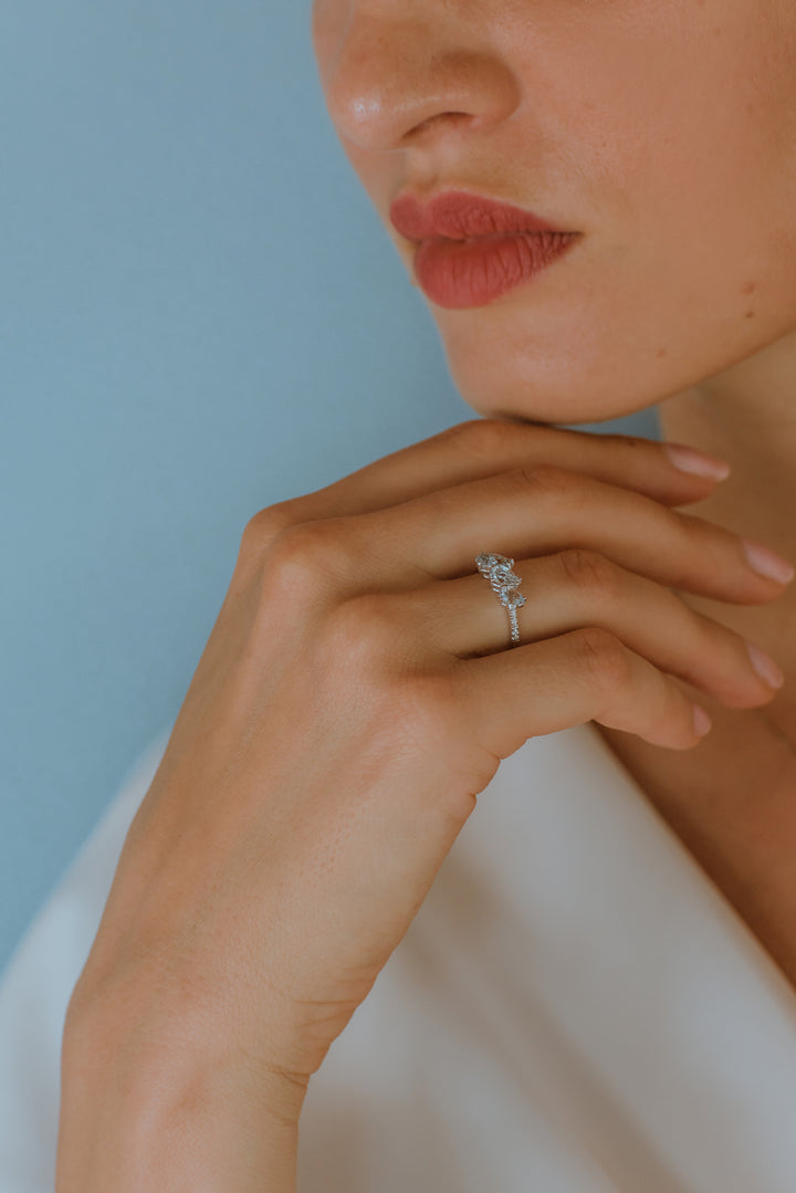 Comete Anello in Oro Diamanti e Acquamarina Goccia ANQ329
