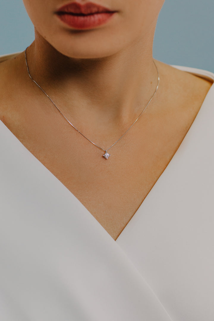 Comete Collana Punto luce diamantato in Oro e Diamante GLB1539