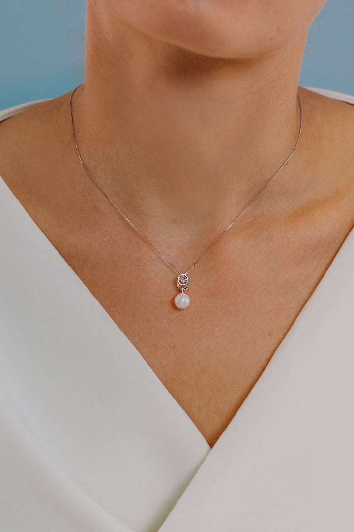 Comete Girocollo Perla in Oro e Diamante GLP579