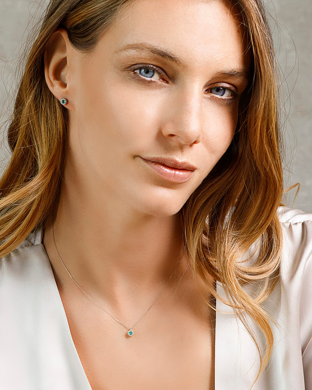 Comete Collana in Oro Diamanti e Smeraldo tondo GLB1674