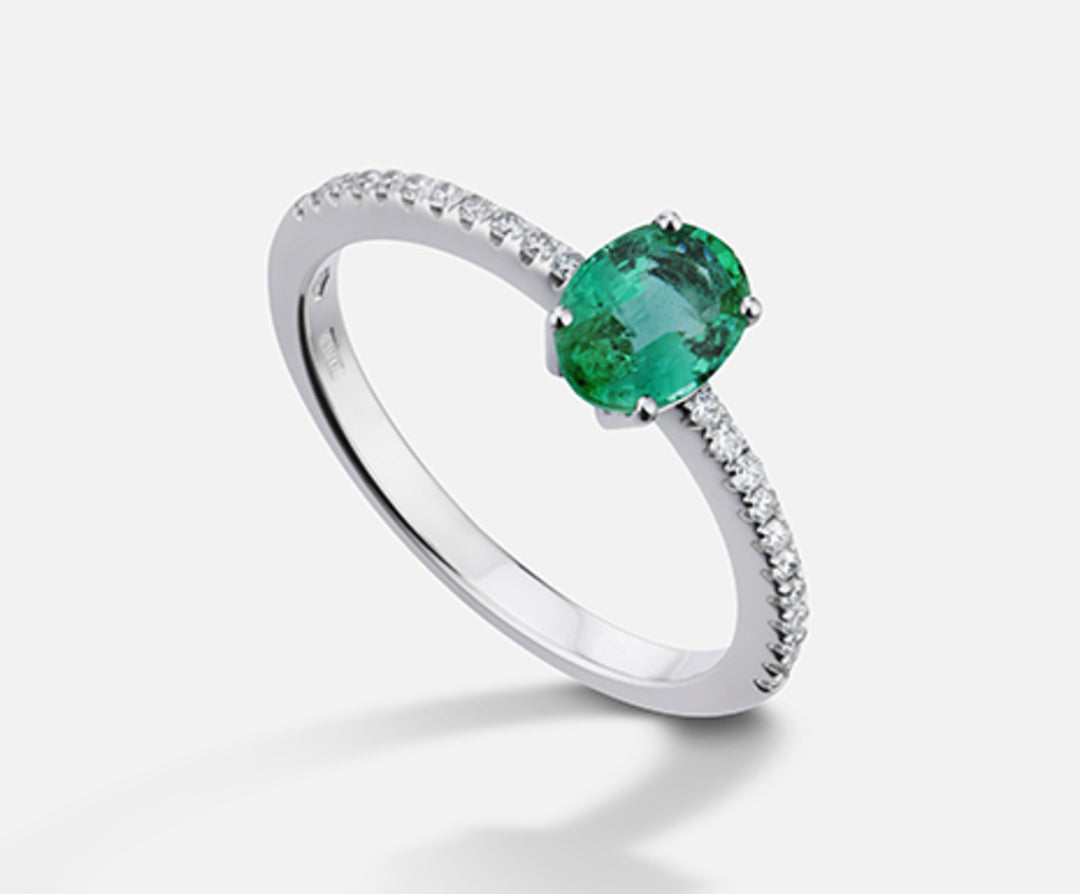 Nihama an 18k smeraldo ovale 7x5 ct.0,60 diam. ct.0,13 NA5104O4BE